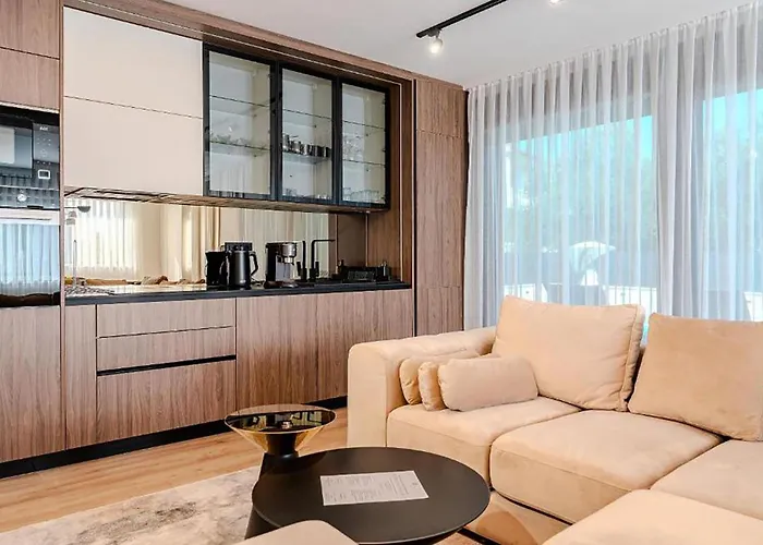 Gorgeous In * Privlaka (Zadar)