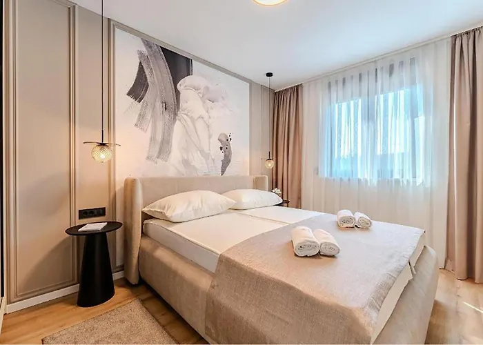 Gorgeous In Holiday home *