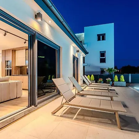 Stunning In With Sauna Privlaka (Zadar)